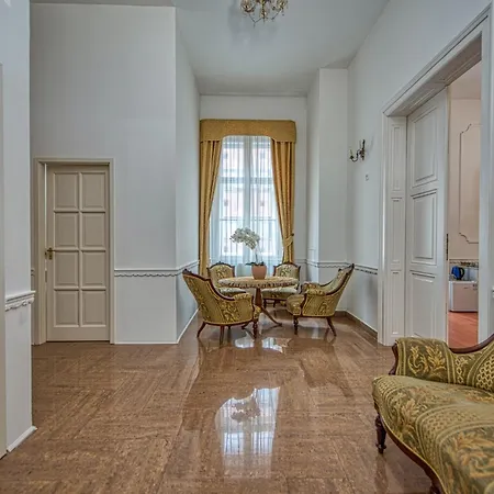 Ekszerdoboz A Budai Var Alatt Apartament