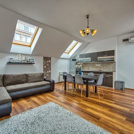 Ekszerdoboz A Budai Var Alatt Apartament *